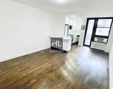 East 35 Street - Photo Thumbnail 4
