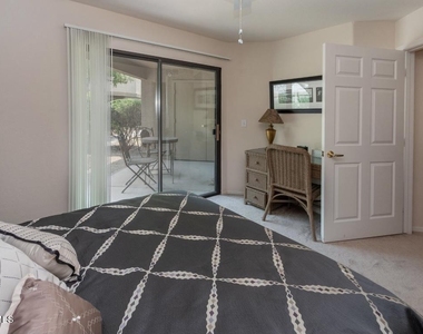 1287 N Alma School Road - Photo Thumbnail 9