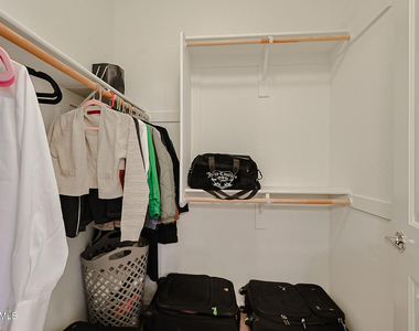 17717 W Mandalay Lane - Photo Thumbnail 27