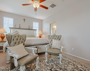 17717 W Mandalay Lane - Photo Thumbnail 23