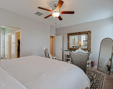 17717 W Mandalay Lane - Photo Thumbnail 24