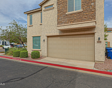 17717 W Mandalay Lane - Photo Thumbnail 29