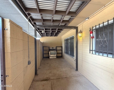8331 E Valley Vista Drive - Photo Thumbnail 10