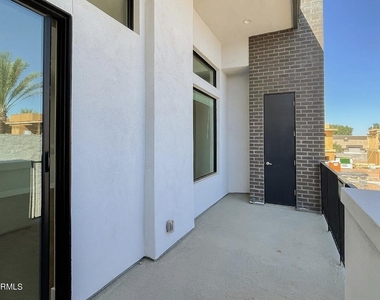 6060 E Baseline Road - Photo Thumbnail 33