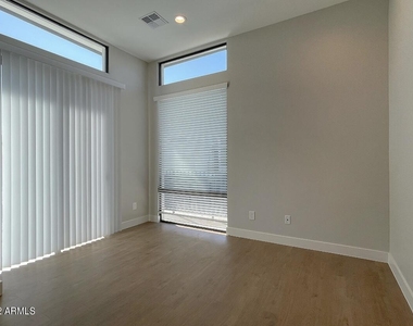 6060 E Baseline Road - Photo Thumbnail 23