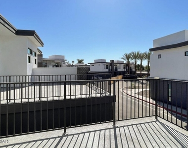 6060 E Baseline Road - Photo Thumbnail 17