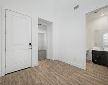 21505 E Sparrow Drive - Photo Thumbnail 32