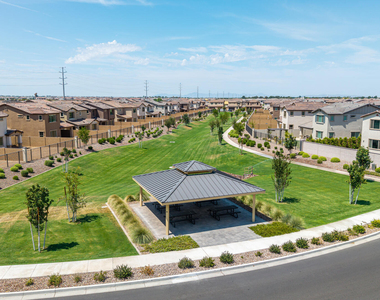 21505 E Sparrow Drive - Photo Thumbnail 43