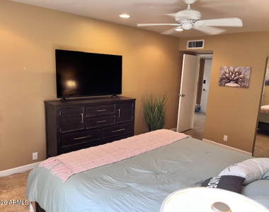 4630 N 68th Street - Photo Thumbnail 18