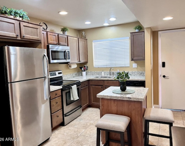 4630 N 68th Street - Photo Thumbnail 10