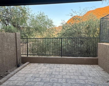 1545 E Sahuaro Drive - Photo Thumbnail 5