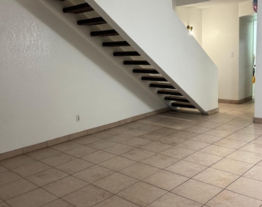 1545 E Sahuaro Drive - Photo Thumbnail 2