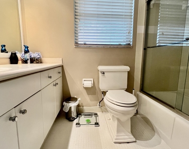 4017 N Cypress Drive - Photo Thumbnail 11