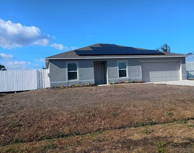 337 Se Starfish Avenue - Photo Thumbnail 1