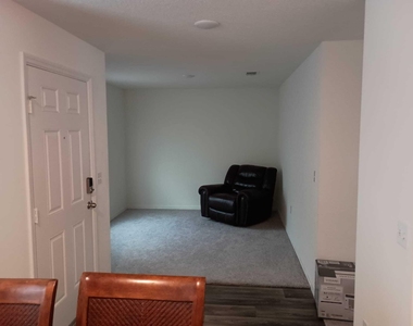 337 Se Starfish Avenue - Photo Thumbnail 3