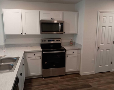 337 Se Starfish Avenue - Photo Thumbnail 5