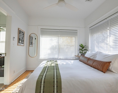1433 E Osborn Road - Photo Thumbnail 24