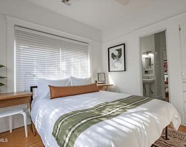 1433 E Osborn Road - Photo Thumbnail 25