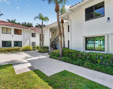65 Pelican Pointe Drive - Photo Thumbnail 7