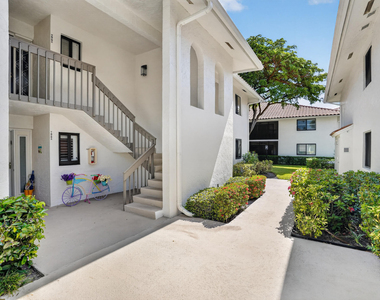 65 Pelican Pointe Drive - Photo Thumbnail 9