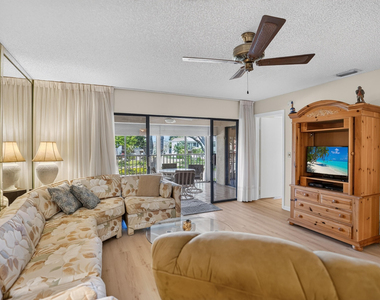 65 Pelican Pointe Drive - Photo Thumbnail 22