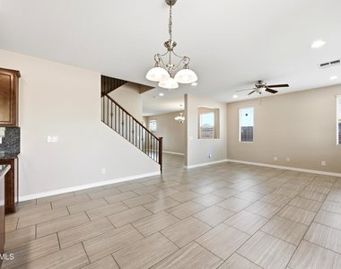 7279 N 89th Drive - Photo Thumbnail 11