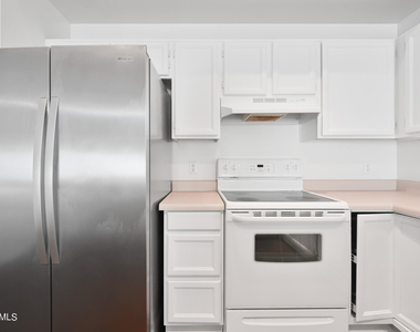 313 S Ocean Drive - Photo Thumbnail 6