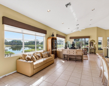 6862 Swansea Lane - Photo Thumbnail 4