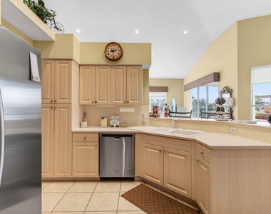 6862 Swansea Lane - Photo Thumbnail 24