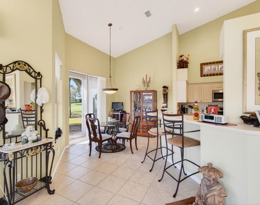 6862 Swansea Lane - Photo Thumbnail 15