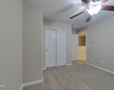12550 W Hummingbird Terrace - Photo Thumbnail 12