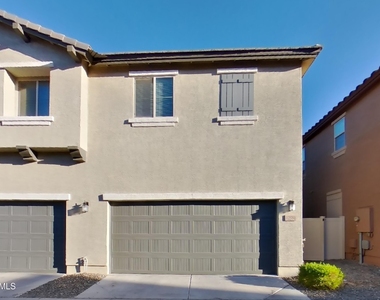 12550 W Hummingbird Terrace - Photo Thumbnail 15