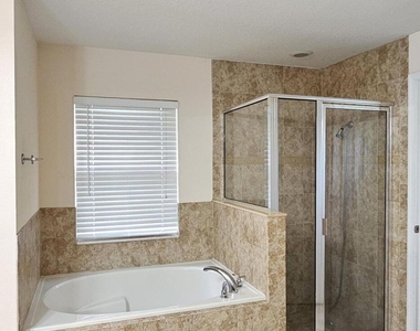 2024 Sw Driftwood Street - Photo Thumbnail 16
