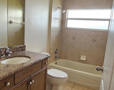 2024 Sw Driftwood Street - Photo Thumbnail 20