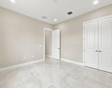 15093 Wildwood Circle - Photo Thumbnail 50