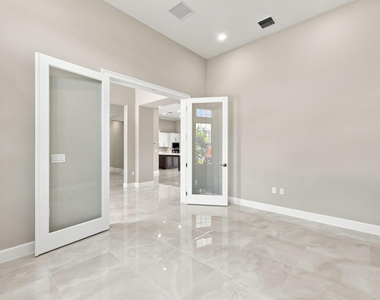 15093 Wildwood Circle - Photo Thumbnail 14