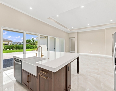 15093 Wildwood Circle - Photo Thumbnail 42