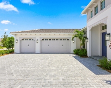 15093 Wildwood Circle - Photo Thumbnail 4