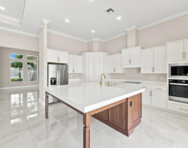 15093 Wildwood Circle - Photo Thumbnail 40