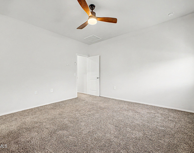 1302 W Raymond Avenue - Photo Thumbnail 15