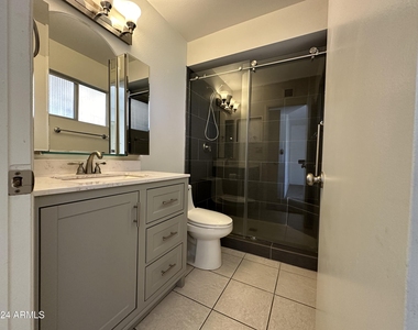 1511 W Keating Avenue - Photo Thumbnail 8