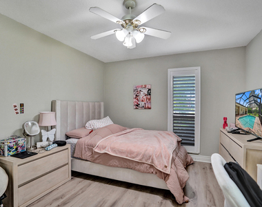 2281 Nw 36th Street - Photo Thumbnail 21