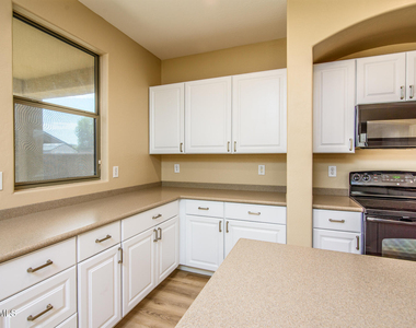 41615 W Chimayo Court - Photo Thumbnail 9