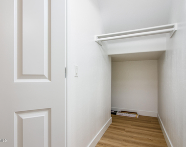 41615 W Chimayo Court - Photo Thumbnail 14
