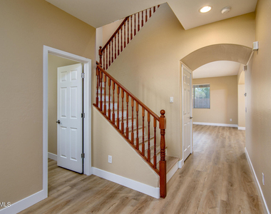 41615 W Chimayo Court - Photo Thumbnail 3