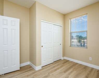 41615 W Chimayo Court - Photo Thumbnail 2