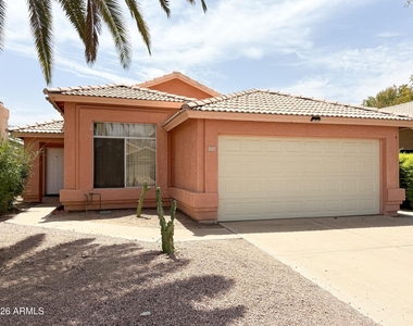 5061 W Glenview Place - Photo Thumbnail 1