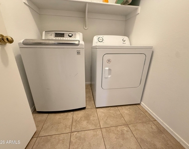 5061 W Glenview Place - Photo Thumbnail 19