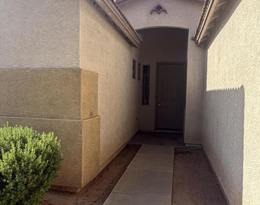 1541 W Saint Kateri Drive - Photo Thumbnail 1