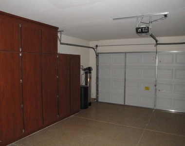 44457 W Knauss Drive - Photo Thumbnail 4